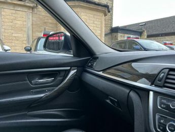 BMW 3 SERIES 2.0 320d Luxury Touring Auto Euro 5 (s/s) 5dr