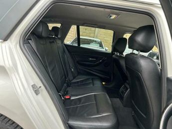 BMW 3 SERIES 2.0 320d Luxury Touring Auto Euro 5 (s/s) 5dr