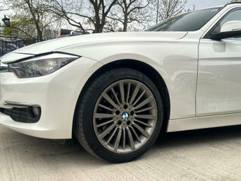 BMW 3 SERIES 2.0 320d Luxury Touring Auto Euro 5 (s/s) 5dr