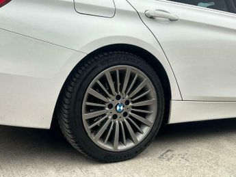 BMW 3 SERIES 2.0 320d Luxury Touring Auto Euro 5 (s/s) 5dr