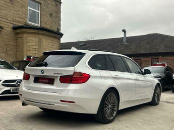 BMW 3 SERIES 2.0 320d Luxury Touring Auto Euro 5 (s/s) 5dr