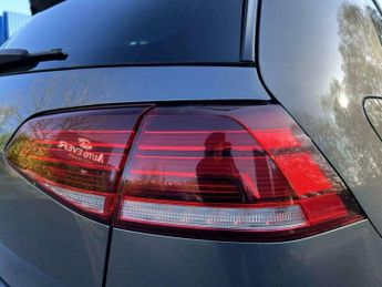 Volkswagen Golf 1.5 TSI EVO R-Line DSG Euro 6 (s/s) 5dr