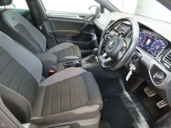 Volkswagen Golf 1.5 TSI EVO R-Line DSG Euro 6 (s/s) 5dr