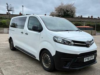 Toyota Verso 1.6D Medium MPV MWB Euro 6 (s/s) 6dr (9 Seat)