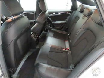 Audi A4 2.0 TFSI Black Edition Plus S Tronic quattro Euro 6 (s/s) 4dr