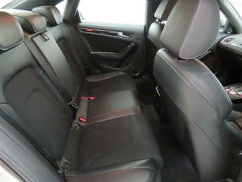 Audi A4 2.0 TFSI Black Edition Plus S Tronic quattro Euro 6 (s/s) 4dr