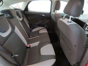 Ford Focus 1.6 Zetec Powershift Euro 5 5dr