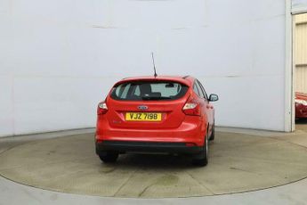 Ford Focus 1.6 Zetec Powershift Euro 5 5dr