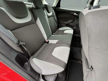 Ford Focus 1.6 Zetec Powershift Euro 5 5dr