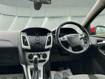 Ford Focus 1.6 Zetec Powershift Euro 5 5dr