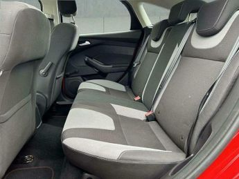 Ford Focus 1.6 Zetec Powershift Euro 5 5dr