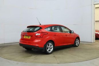 Ford Focus 1.6 Zetec Powershift Euro 5 5dr