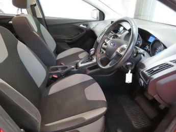 Ford Focus 1.6 Zetec Powershift Euro 5 5dr