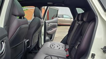 Nissan Qashqai 1.6 dCi Pilot One Edition SUV 5dr Diesel XTRON Euro 6 (s/s) (130