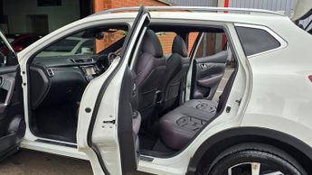 Nissan Qashqai 1.6 dCi Pilot One Edition SUV 5dr Diesel XTRON Euro 6 (s/s) (130