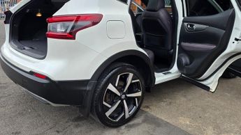 Nissan Qashqai 1.6 dCi Pilot One Edition SUV 5dr Diesel XTRON Euro 6 (s/s) (130