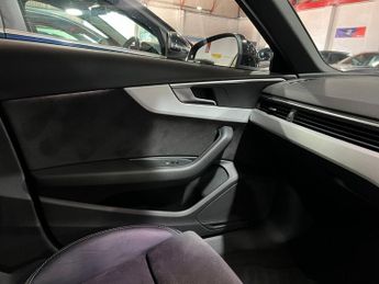 Audi A4 Avant 2.0 TDI ultra S line Estate 5dr Diesel S Tronic Euro 6 (s/s) (19