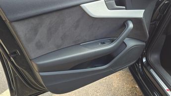 Audi A4 Avant 2.0 TDI ultra S line Estate 5dr Diesel S Tronic Euro 6 (s/s) (19