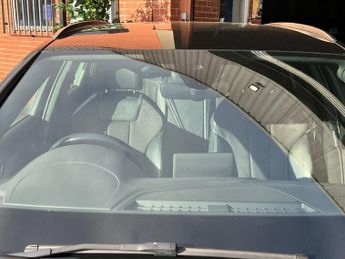 Audi A4 Avant 2.0 TDI ultra S line Estate 5dr Diesel S Tronic Euro 6 (s/s) (19