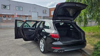 Audi A4 Avant 2.0 TDI ultra S line Estate 5dr Diesel S Tronic Euro 6 (s/s) (19