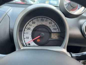 Peugeot 107 1.0 12V Allure Euro 5 5dr