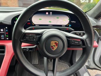 Porsche Taycan TURBO