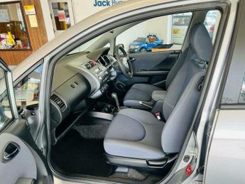 Honda Jazz 1.4 i-DSI SE CVT-7 5dr