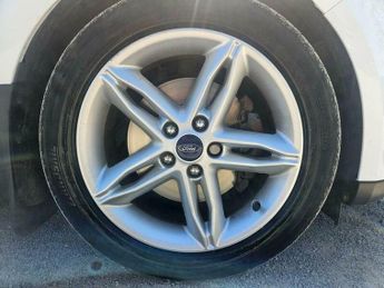 Ford Focus 1.5T EcoBoost Titanium Auto Euro 6 (s/s) 5dr