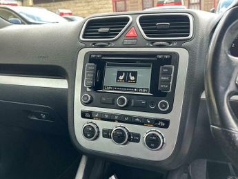 Volkswagen Scirocco 2.0 TDI GT DSG Euro 5 3dr (Leather, Nav)