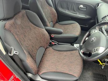 Nissan Note 1.6 16V Acenta Hatchback 5dr Petrol Auto Euro 4 (110 ps)