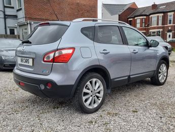 Nissan Qashqai 1.5 dCi Tekna SUV 5dr Diesel Manual 2WD Euro 4 (106 ps)