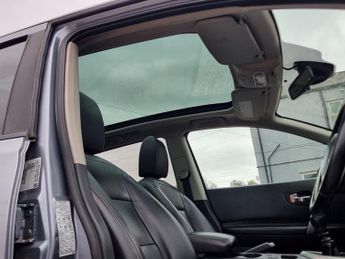 Nissan Qashqai 1.5 dCi Tekna SUV 5dr Diesel Manual 2WD Euro 4 (106 ps)