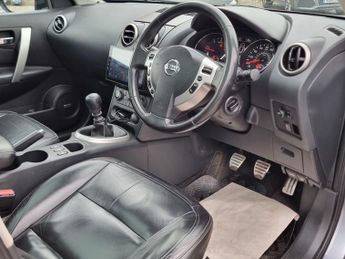Nissan Qashqai 1.5 dCi Tekna SUV 5dr Diesel Manual 2WD Euro 4 (106 ps)