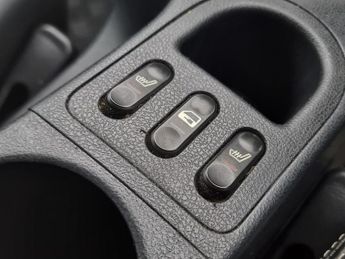 Nissan Qashqai 1.5 dCi Tekna SUV 5dr Diesel Manual 2WD Euro 4 (106 ps)