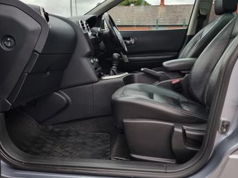 Nissan Qashqai 1.5 dCi Tekna SUV 5dr Diesel Manual 2WD Euro 4 (106 ps)