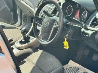 Vauxhall Astra 1.6 16v Exclusiv Euro 5 5dr