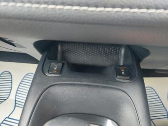 Toyota Corolla ICON TECH