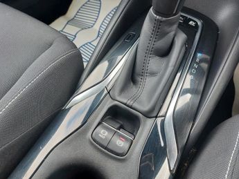 Toyota Corolla ICON TECH