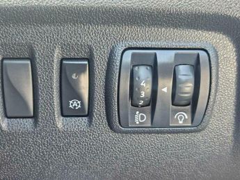 Renault Captur 1.2 TCe ENERGY Dynamique Nav EDC Euro 6 (s/s) 5dr