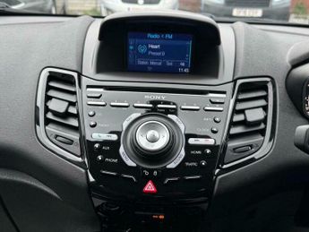 Ford Fiesta 1.0T EcoBoost Titanium Powershift Euro 6 5dr