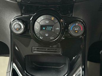 Ford Fiesta 1.0T EcoBoost Titanium Powershift Euro 6 5dr