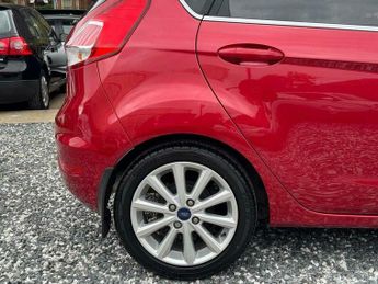 Ford Fiesta 1.0T EcoBoost Titanium Powershift Euro 6 5dr