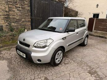 Kia Soul 1.6 1 SUV 5dr Petrol Manual Euro 4 (124 bhp)