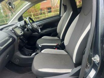 Toyota AYGO 1.0 VVT-i x-press x-shift Euro 6 5dr