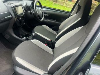 Toyota AYGO 1.0 VVT-i x-press x-shift Euro 6 5dr