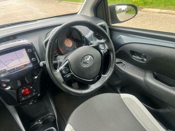 Toyota AYGO 1.0 VVT-i x-press x-shift Euro 6 5dr