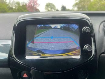 Toyota AYGO 1.0 VVT-i x-press x-shift Euro 6 5dr