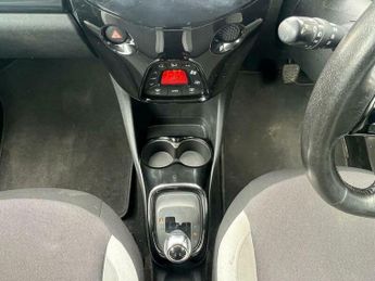 Toyota AYGO 1.0 VVT-i x-press x-shift Euro 6 5dr