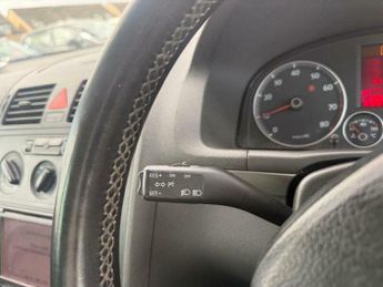 Volkswagen Touran 1.6 FSI SE 5dr (7 Seats)