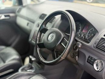 Volkswagen Touran 1.6 FSI SE 5dr (7 Seats)